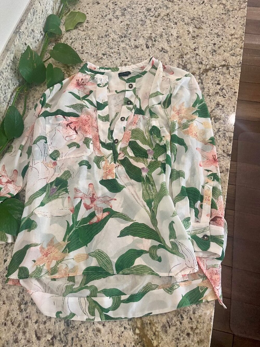 Ladies floral print blouse